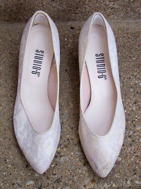 Studio 6 Women's Lace Heels, Size 6.5